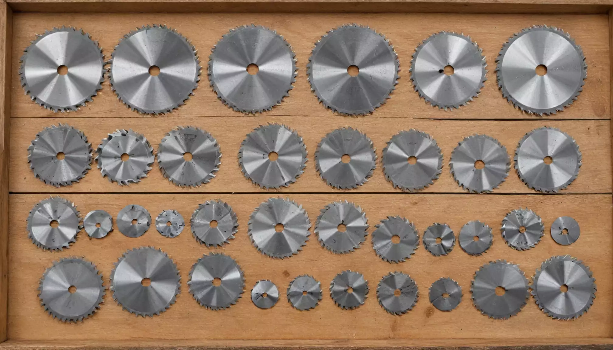 Tarcze do pilarki tarczowej: rodzaje i zastosowania